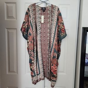 Francesca's Floral Kimono NWT